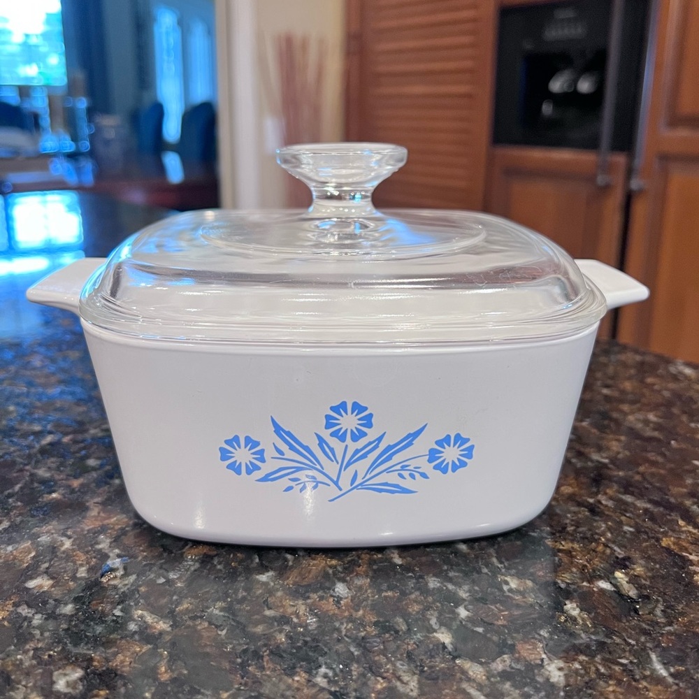 Vintage Corningware Blue Cornflower 1 1/2 Quart, Corningware A-2-B‎